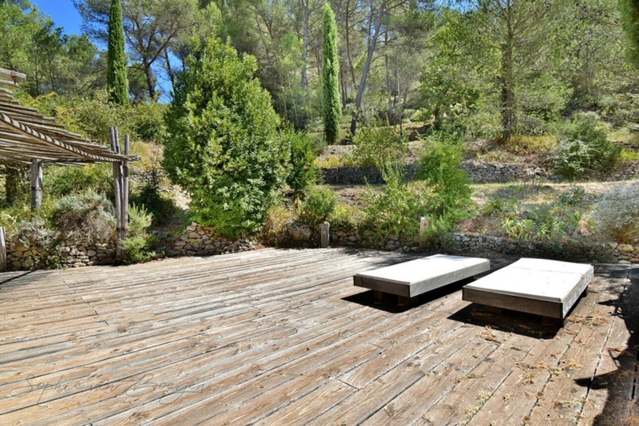 Photos 15 - Prestigious - Property for sale south of AIX EN PROVENCE (13), 230 sqm on a 4,000 sqm plot, 6 bedrooms, garage, po