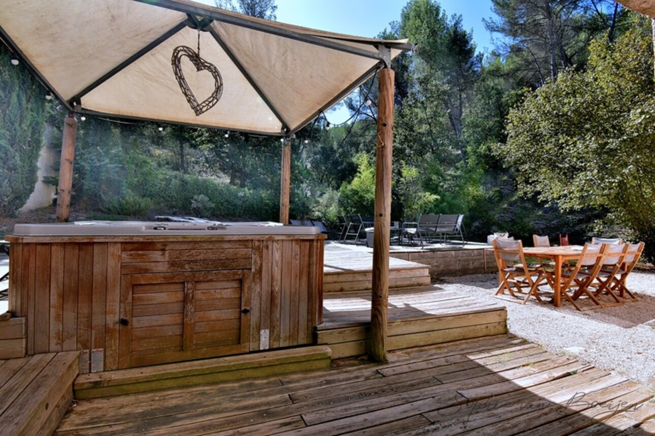 Photos 22 - Prestigious - Property for sale south of AIX EN PROVENCE (13), 230 sqm on a 4,000 sqm plot, 6 bedrooms, garage, po