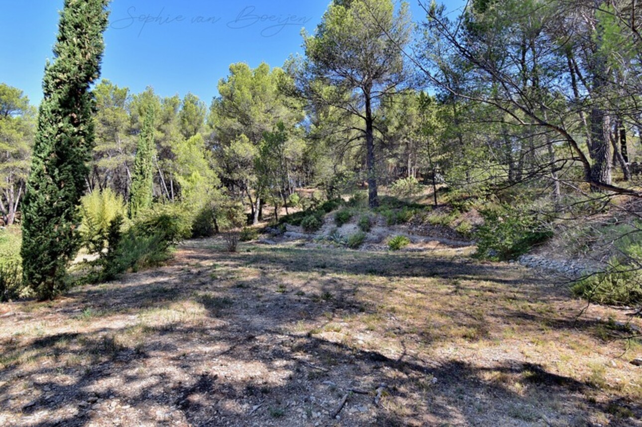 Photos 24 - Prestigious - Property for sale south of AIX EN PROVENCE (13), 230 sqm on a 4,000 sqm plot, 6 bedrooms, garage, po