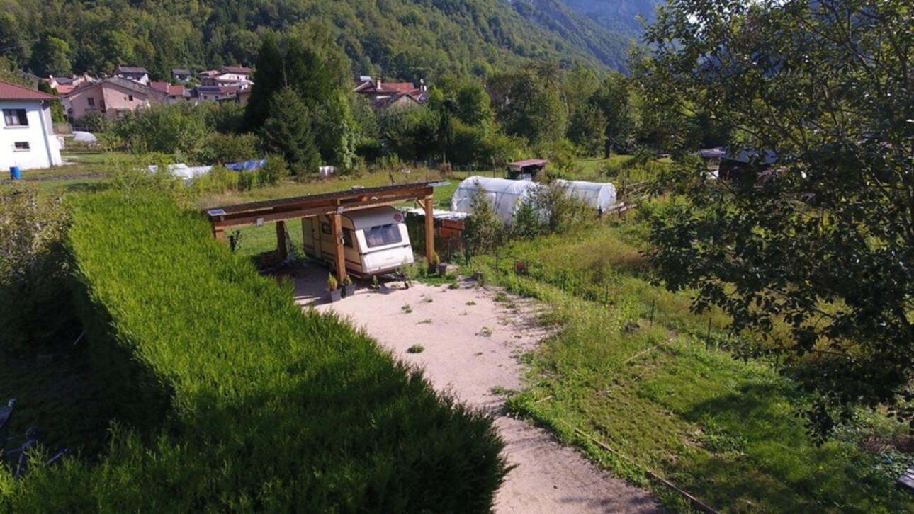 Photos 1 - Land - Terrain de loisir à vendre  CHALEY (01) 204 m² avec carport