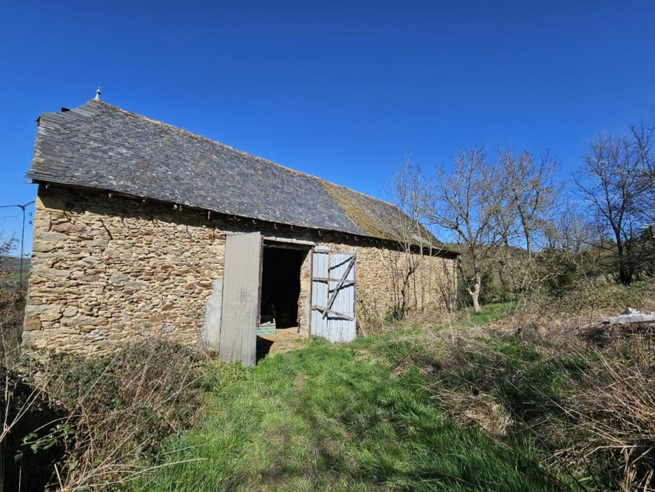 Photos 1 - Agricultural - Farm with outbuildings