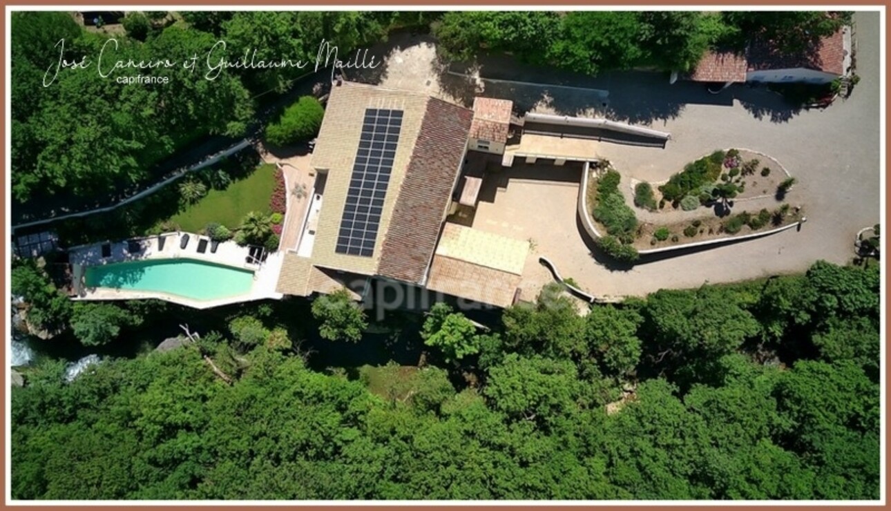 Photos 1 - Touristique - MOULIN A EAU du XV ème avec piscine sur un terrain boisé de 14000 m²