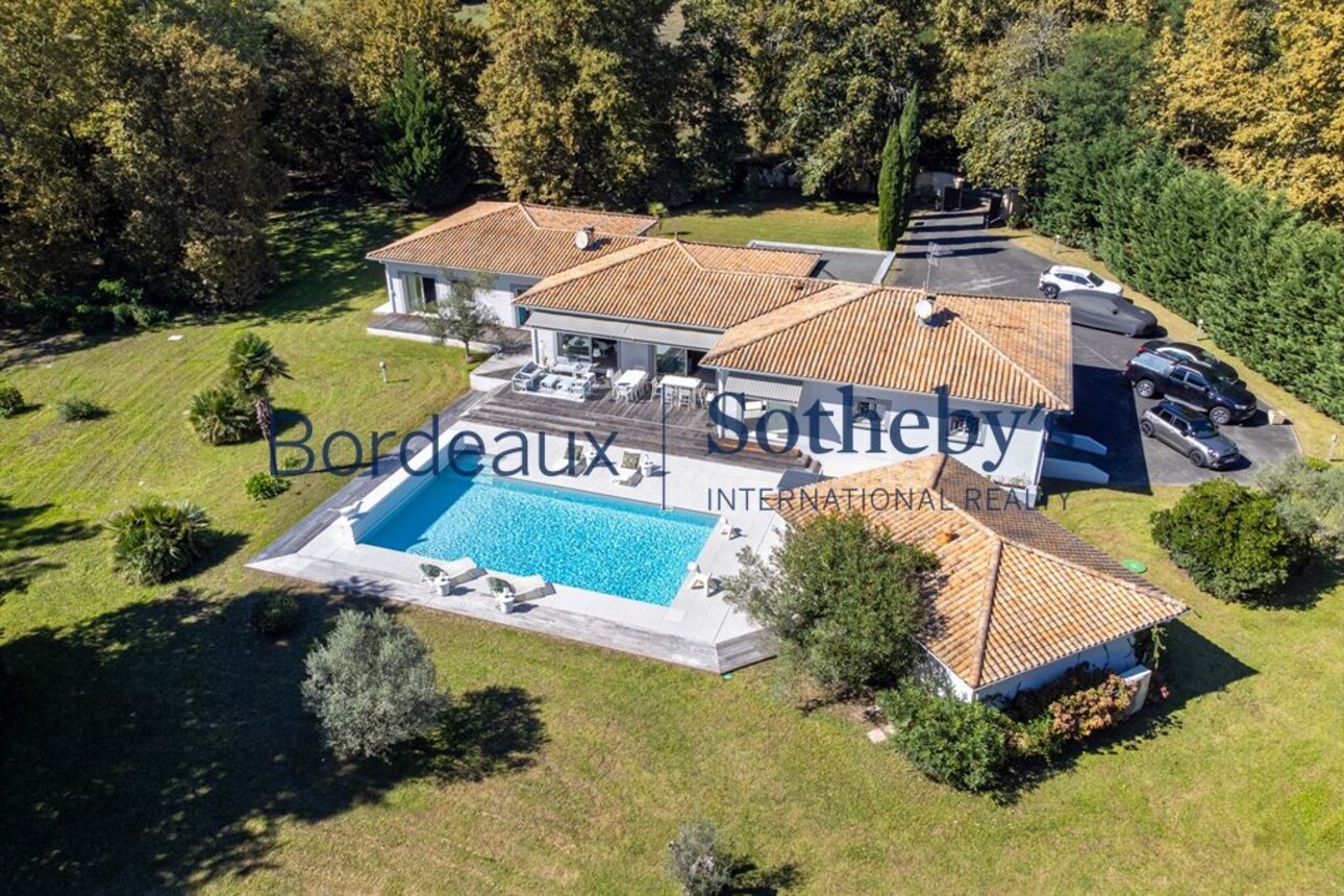 Photos 5 - Prestigious - EXCEPTIONAL VILLA - 35MN SOUTH BORDEAUX - 330M² - 4 BEDROOMS - GROUND FLOOR - 1 HA - OUTBUILDINGS -