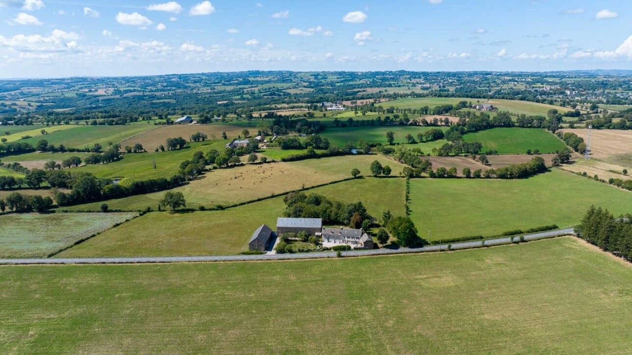 Photos 3 - Tourist - Farm with outbuildings