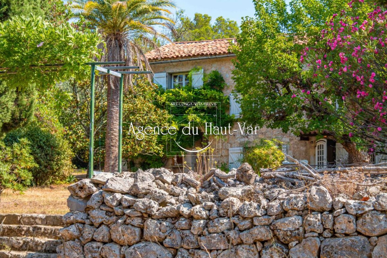 Photos 8 - Prestige - Vignes et oliviers autour d'une Bastide 17eme siècle, maison