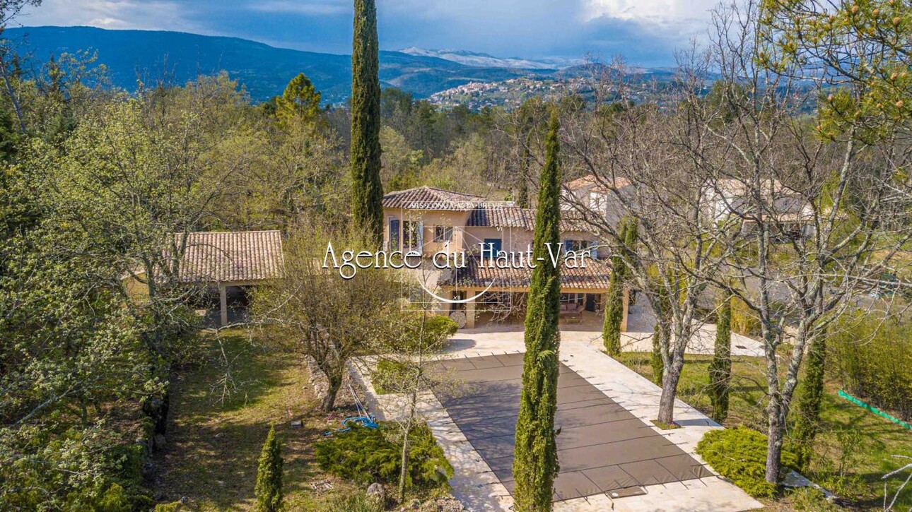 Photos 1 - Équestre - Elégante villa sur grand terrain plat et boisé - Abri chevau