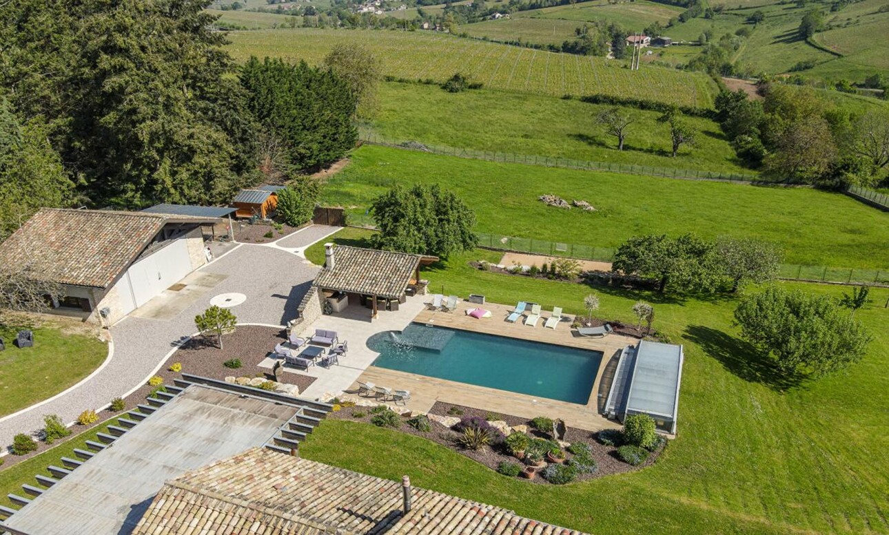 Photos 3 - Prestigious - Villa de Caractère avec Piscine proche Macon -  8 pièce(s) 295 m2