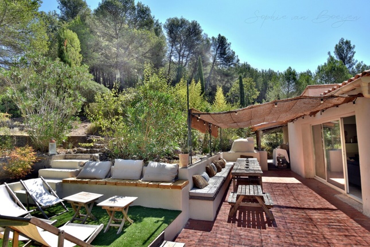 Photos 2 - Prestigious - Property for sale south of AIX EN PROVENCE (13), 230 sqm on a 4,000 sqm plot, 6 bedrooms, garage, po