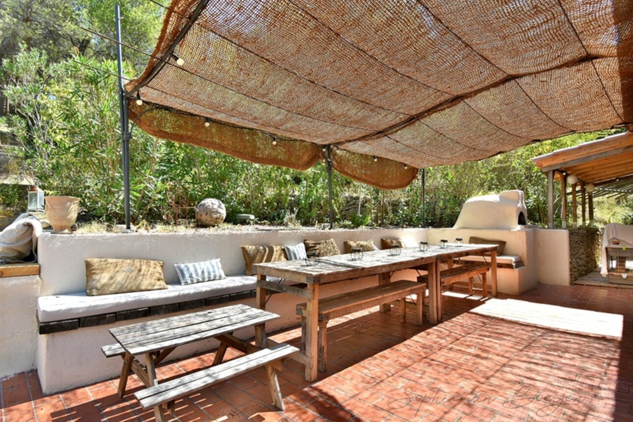 Photos 3 - Prestigious - Property for sale south of AIX EN PROVENCE (13), 230 sqm on a 4,000 sqm plot, 6 bedrooms, garage, po