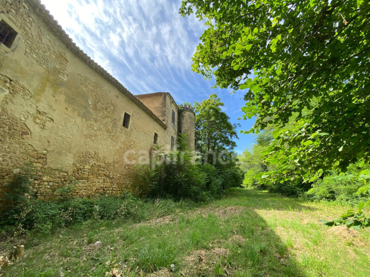 Photos 4 - Prestige - Dpt Gard (30), à vendre dans le Gard, propriété viticole en AOP Côtes du Rhône sur 25 hectares avec Château du XVème siècle