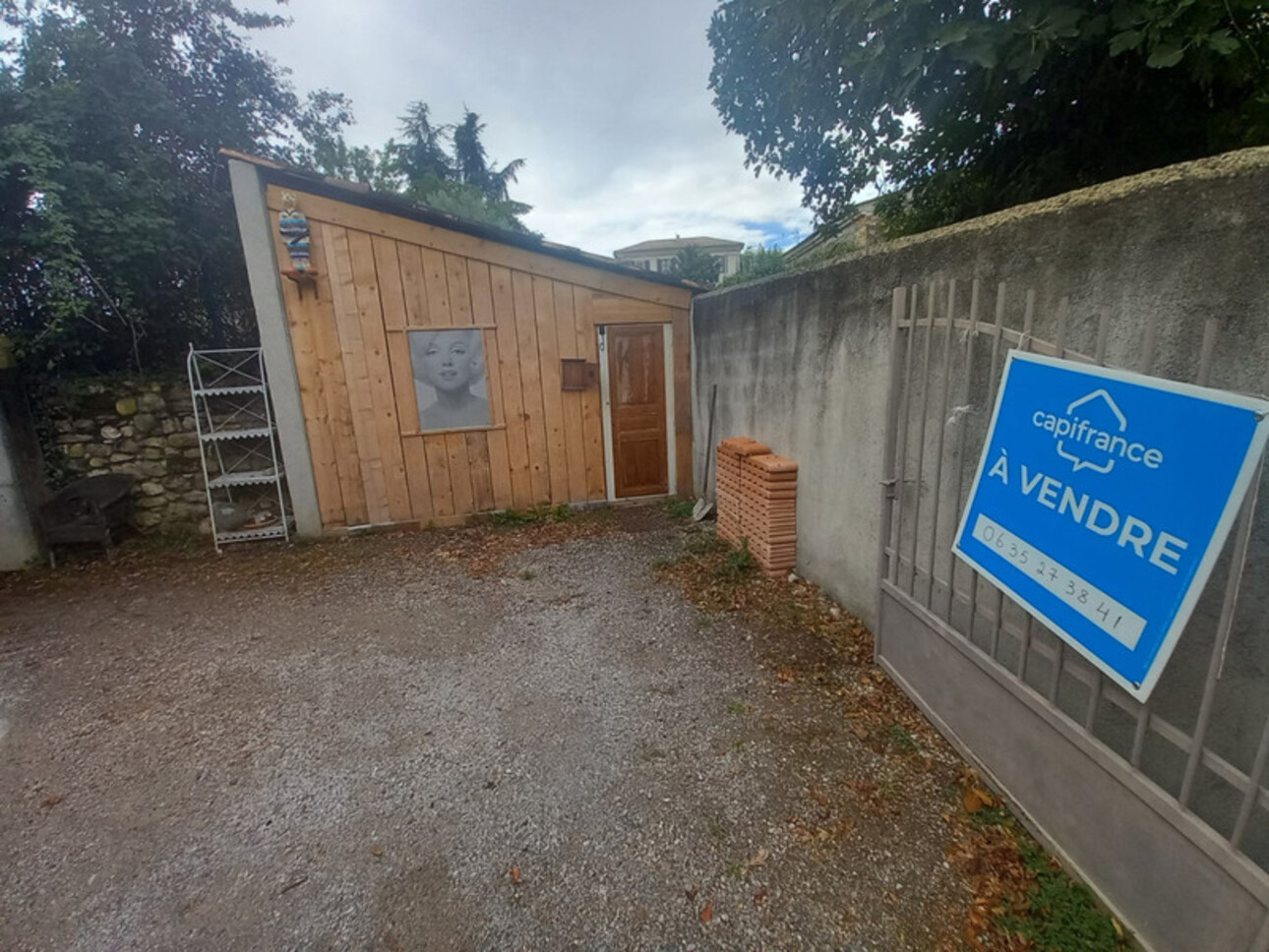 Photos 3 - Touristique - Forcalquier/Pierrerue Hangar en vente à 90 000€