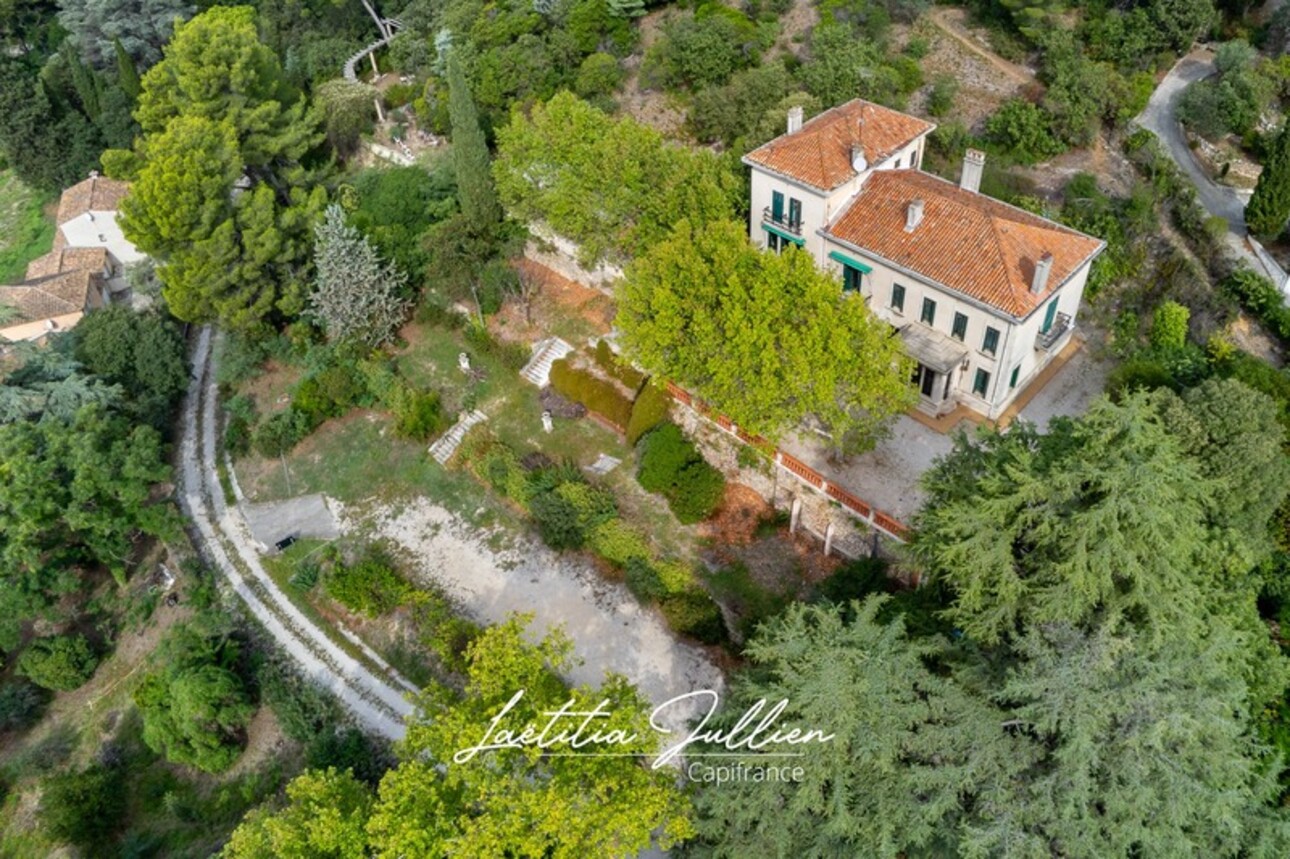 Photos 19 - Prestigious - MARSEILLE 12EME, Art Deco Mansion from 1920 - 10 rooms - 6 bedrooms - 420 m² of living space on 2,68