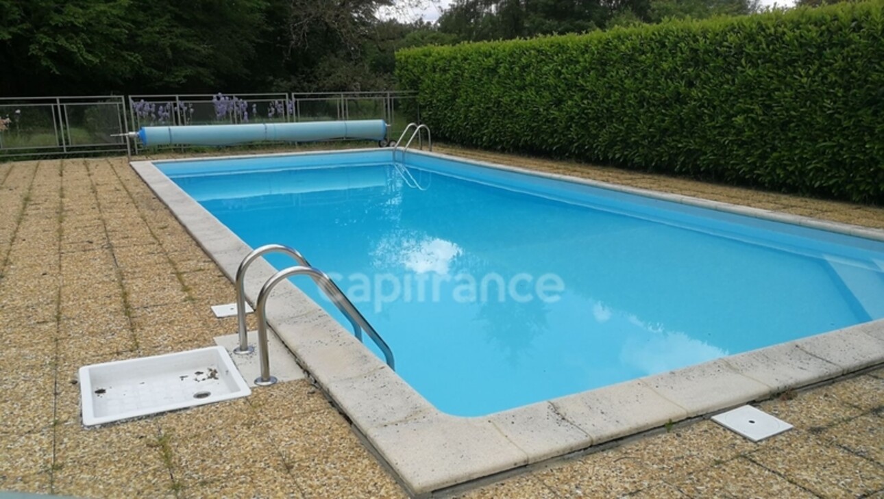 Photos 3 - Tourist - Dpt Cher (18), à vendre MENETOU COUTURE propriété  P5 Gite, Piscine