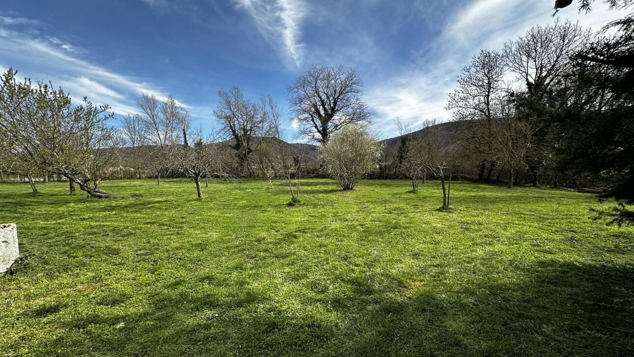 Photos 21 - Touristique - Moulin aménagé en 6 habitations sur plus d'un hectare