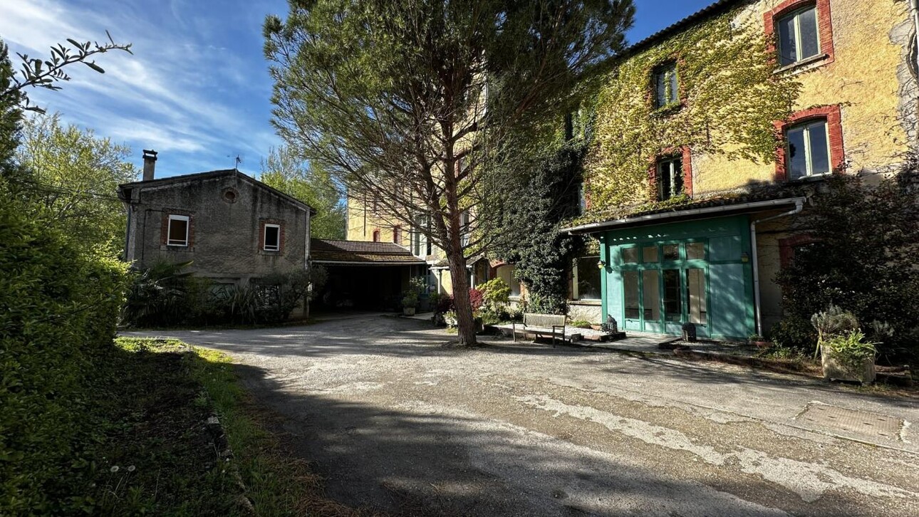 Photos 25 - Tourist - Moulin aménagé en 6 habitations sur plus d'un hectare