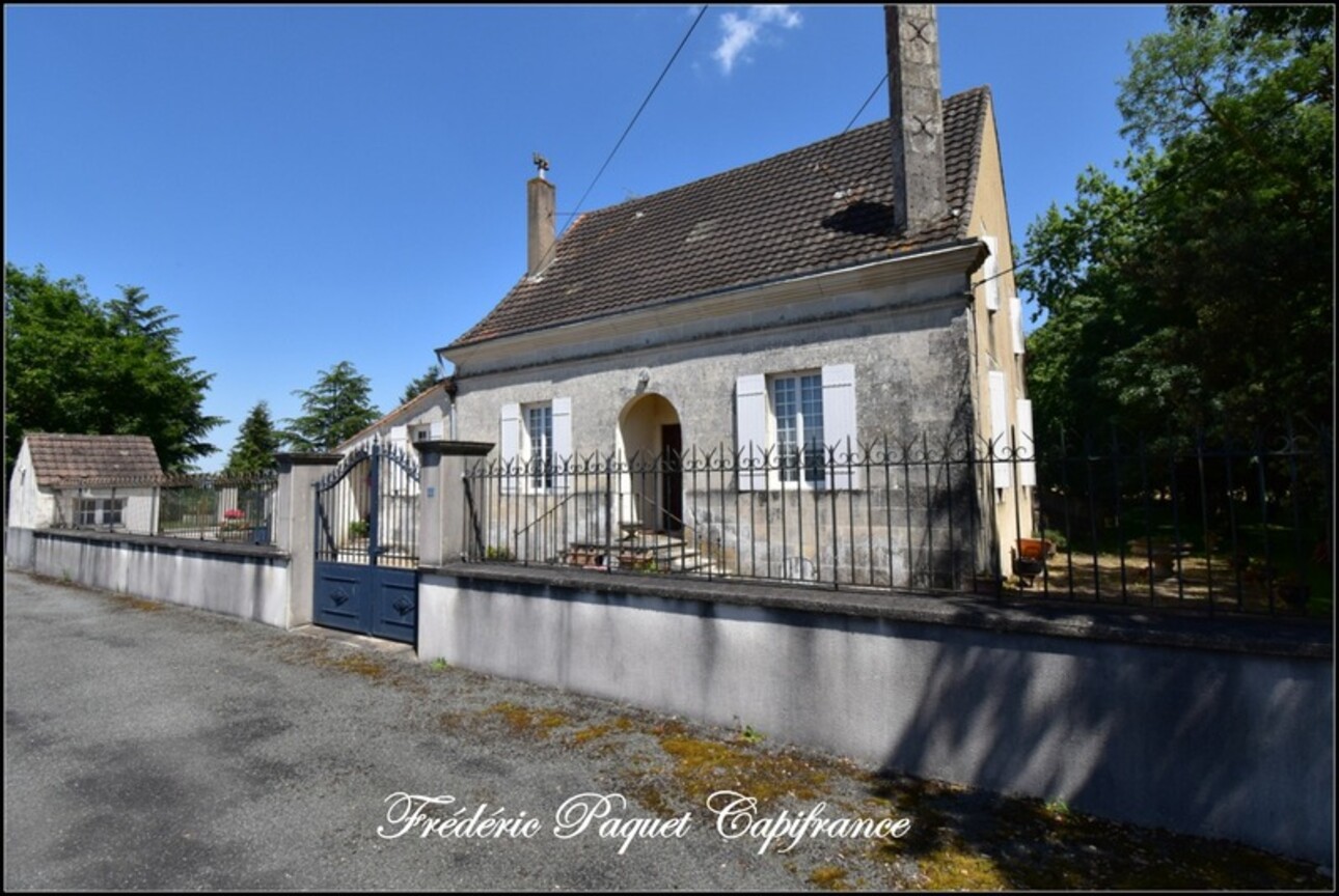 Photos 5 - Touristique - Dpt Charente Maritime (17), à vendre PONS ensemble immobilier 2 maisons, une de 197,32 m² habitable et une à terminer de 391 m² avec dépendances et terrain de 10 974,00 m²