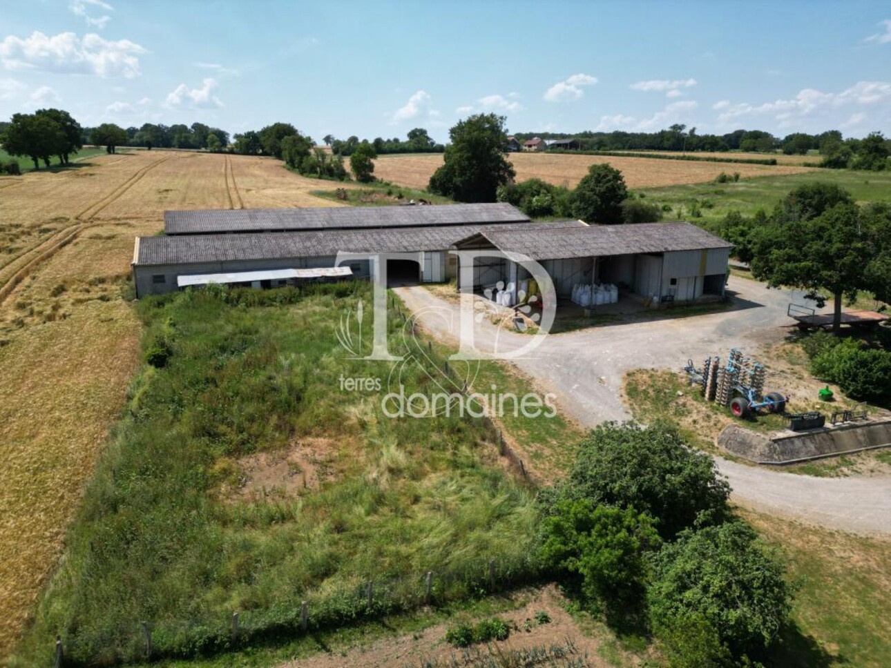 Photos 3 - Agricultural - A la vente 66 hectares et à la location 25 hectares domaine agr