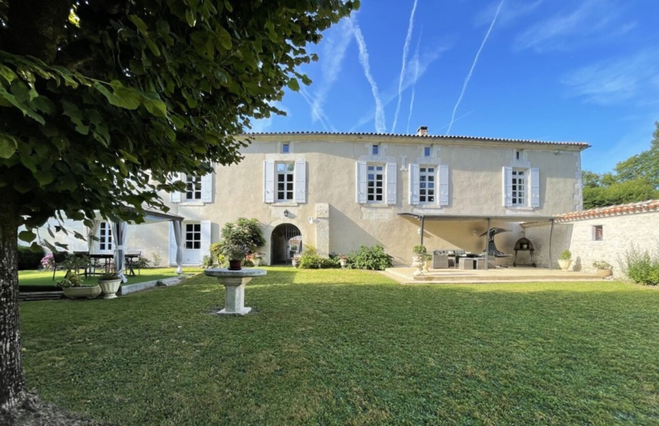 Photos 4 - Prestige - Propriété à vendre 10 pièces,  proche de COGNAC (16)