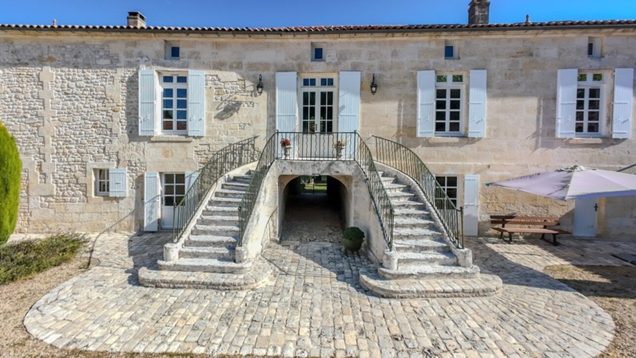 Photos 5 - Prestige - Propriété à vendre 10 pièces,  proche de COGNAC (16)