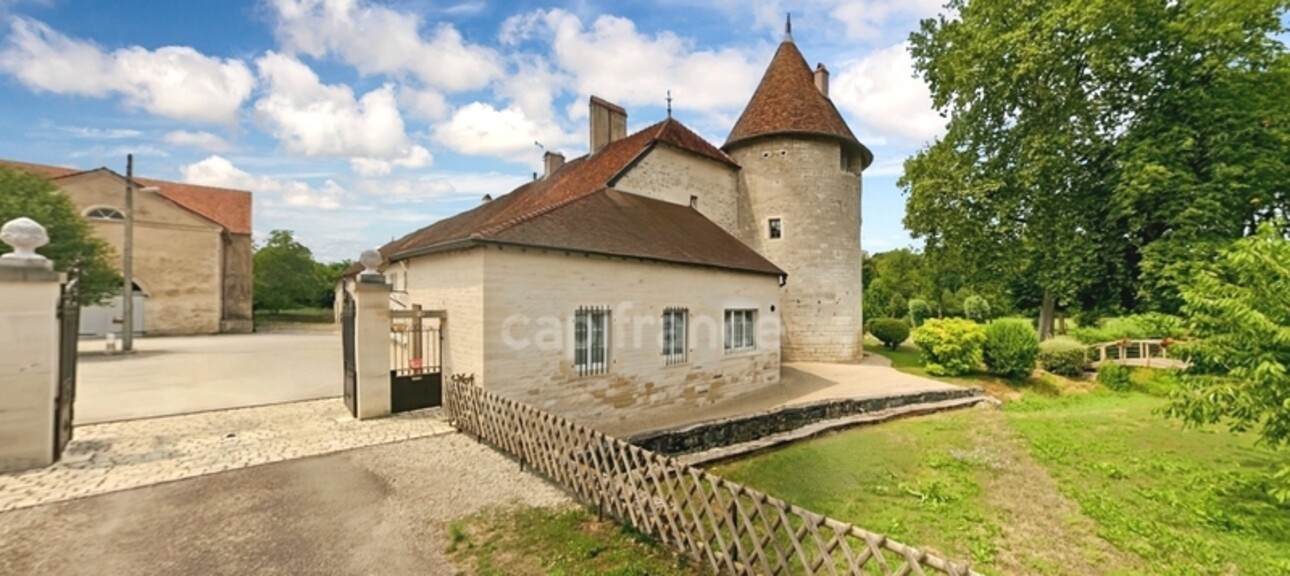 Photos 1 - Prestige - Proche de DOLE (39) Château fort du XIIIème siècle de 20 pièces