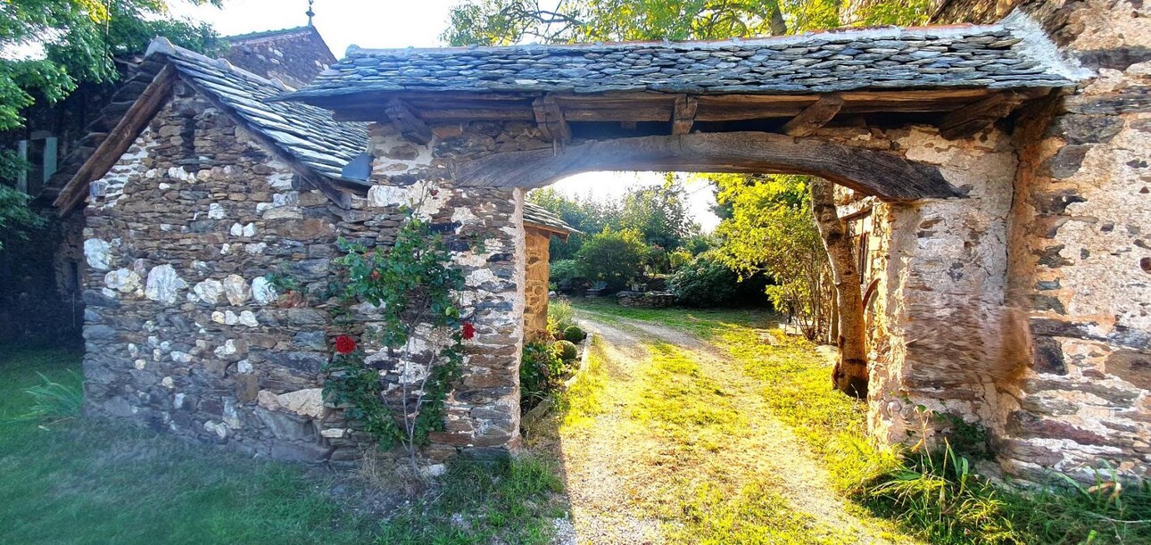 Photos 3 - Tourist - Farm with outbuildings