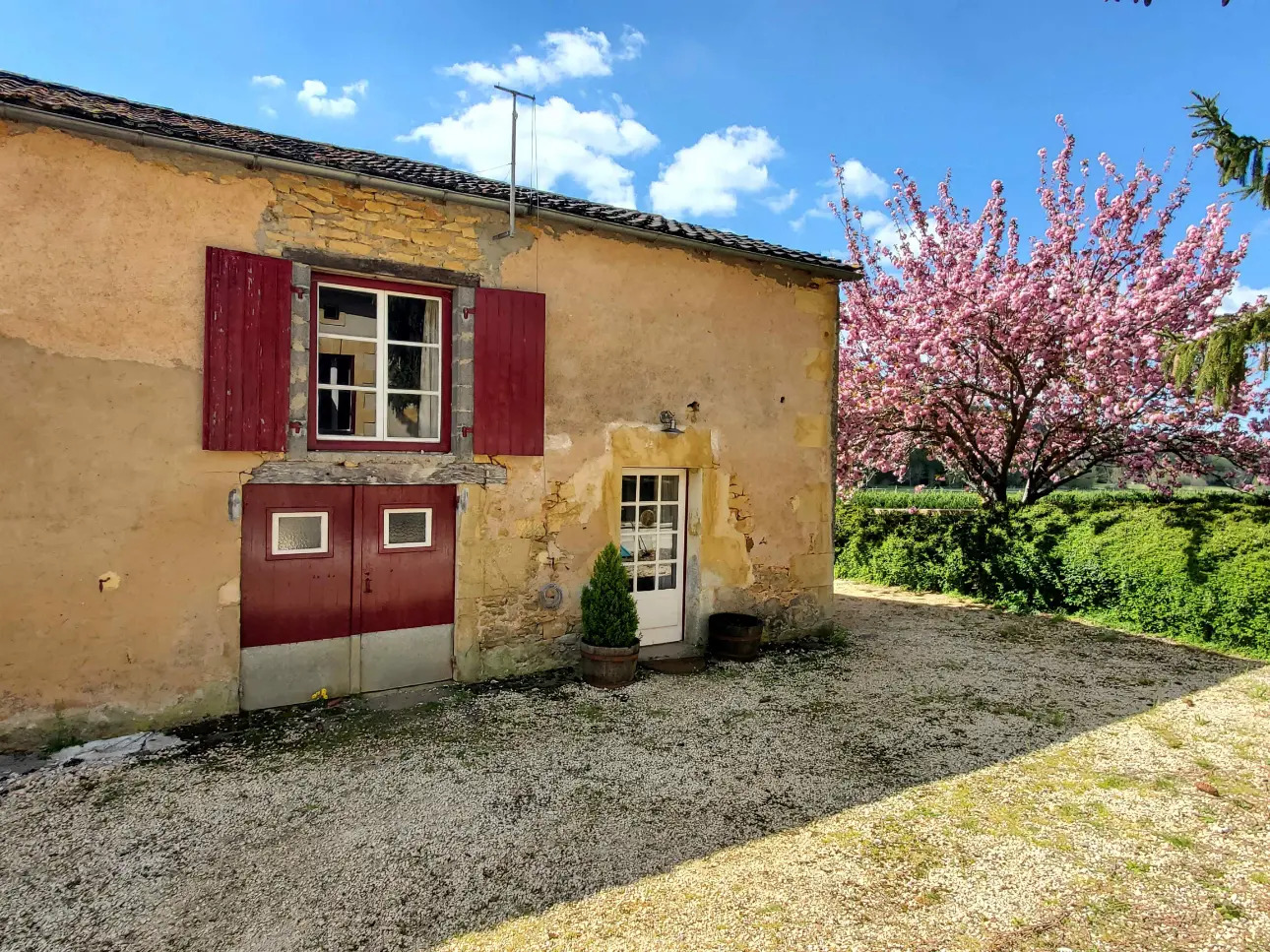 Photos 13 - Équestre - Propriété équestre rénovée de 4 chambres avec Cottage 2 chambres et Appartement 1 chambre, 6 hectares, 6 écuries