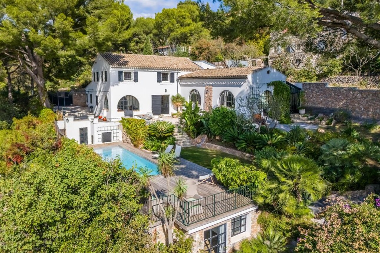 Photos 2 - Prestigious - Luxury estate with a staning view to the sea on Mont Saint-Clair Sète