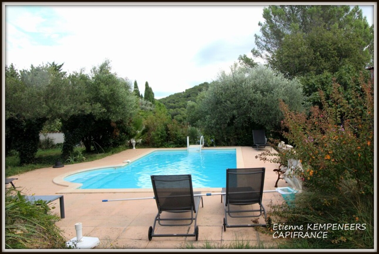 Photos 26 - Prestigious - LORGUES Property of 2,664 m2 with single-storey villa, independent T2, swimming pool and plot to bui