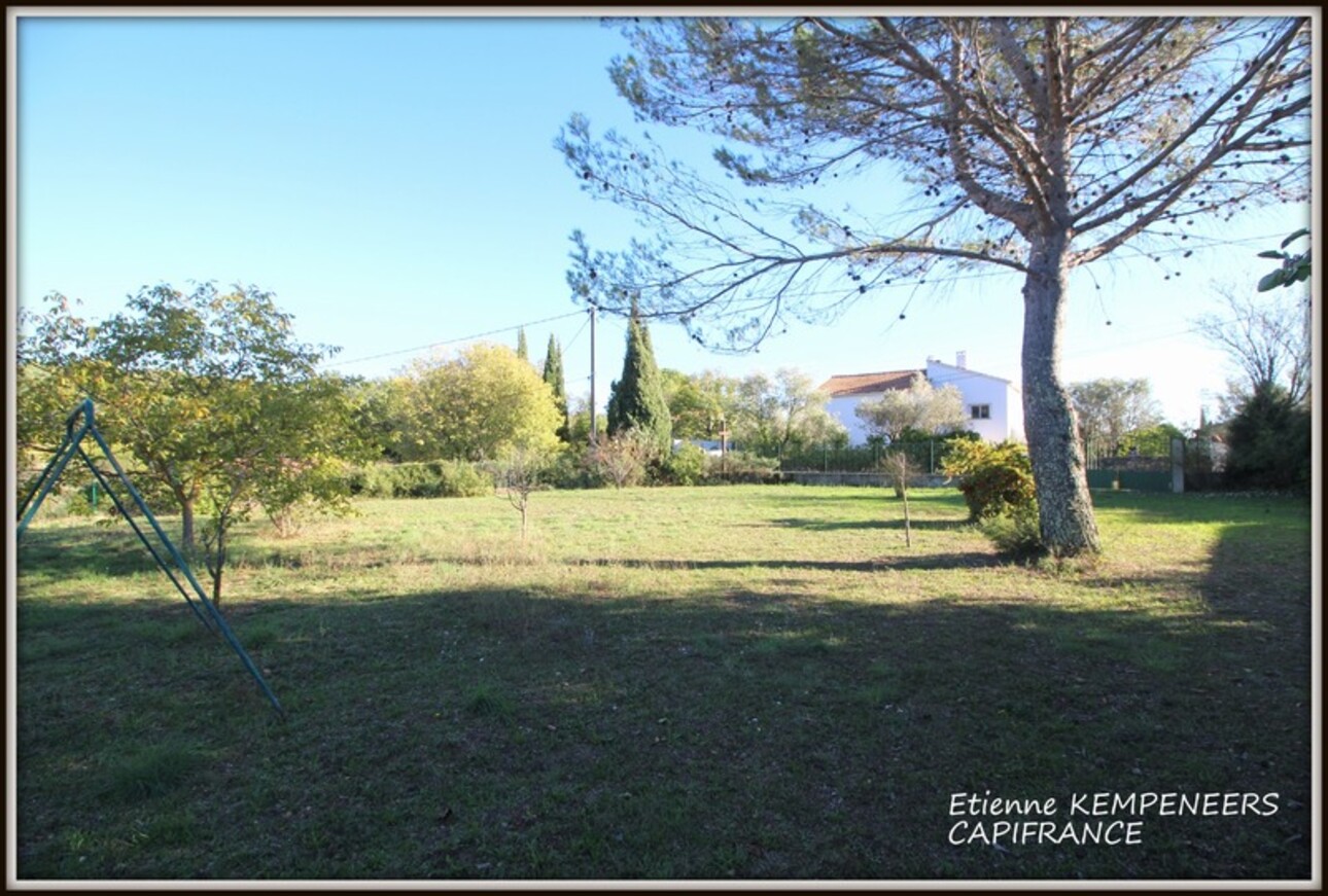 Photos 34 - Prestigious - LORGUES Property of 2,664 m2 with single-storey villa, independent T2, swimming pool and plot to bui