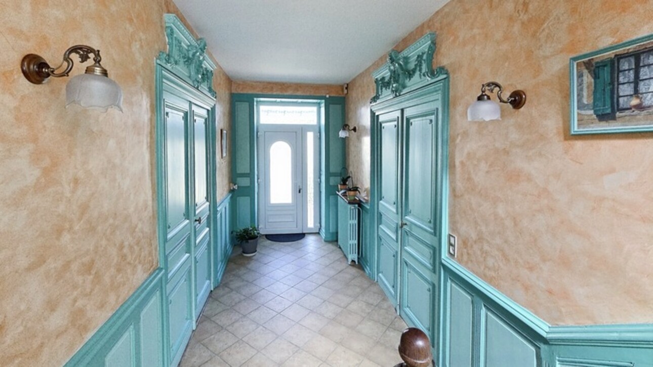 Photos 6 - Prestigious - Dpt Saône et Loire (71), for sale SAINT MARCEL 7-room town house of 165 m² with swimming pool.