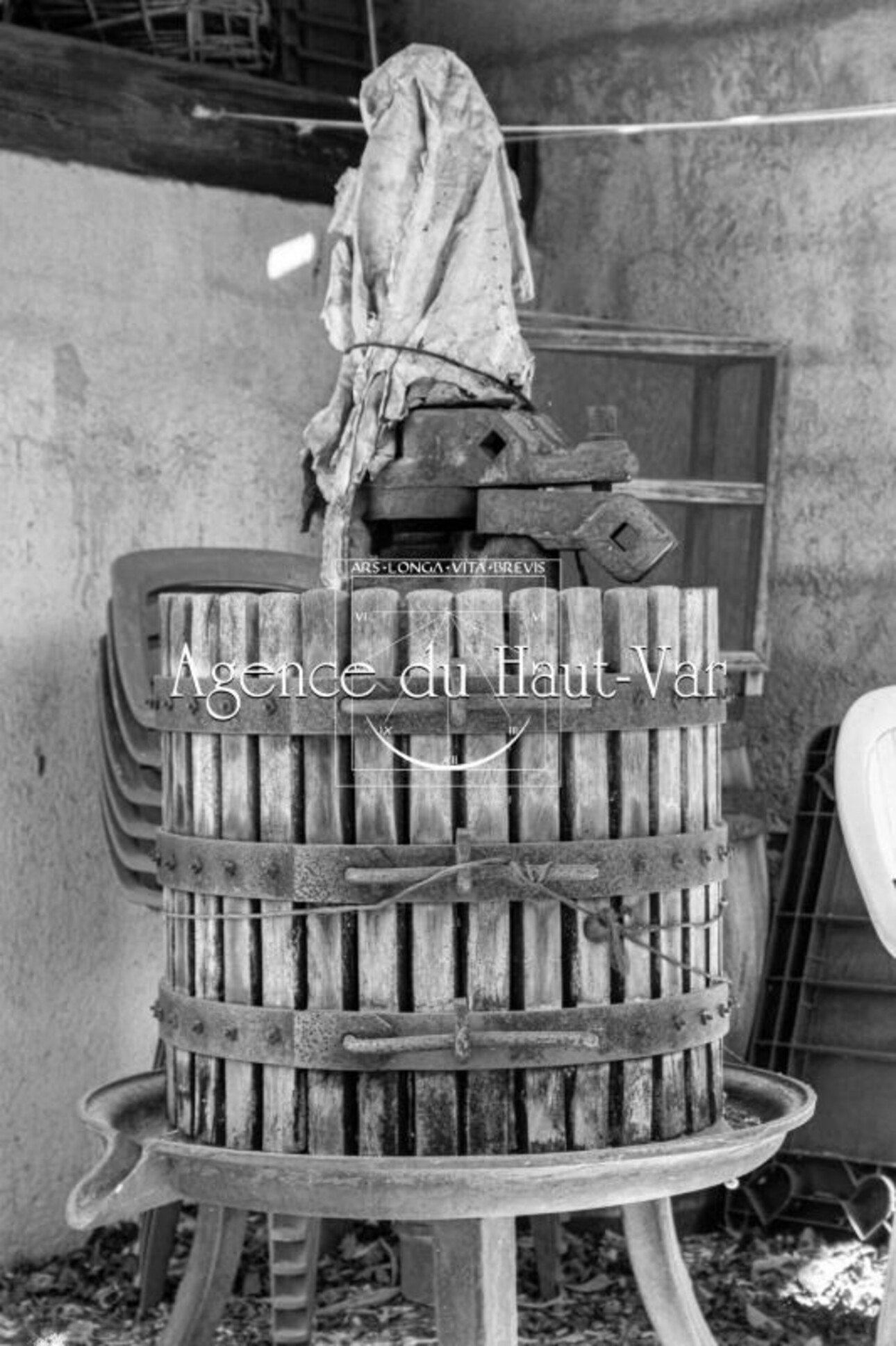 Photos 13 - Prestige - Vignes et oliviers autour d'une Bastide 17eme siècle, maison