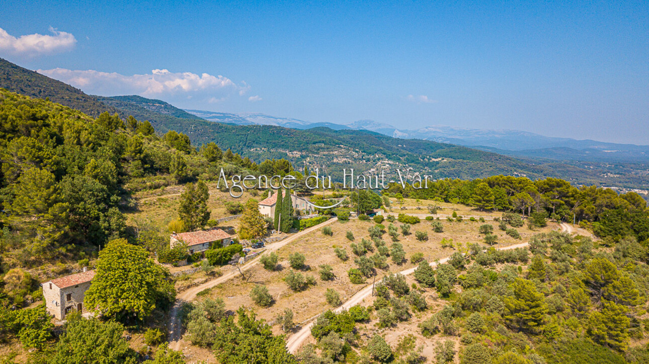 Photos 2 - Prestige - Propriété 7ha, maison de gardien, maison d'amis. Vue excepti