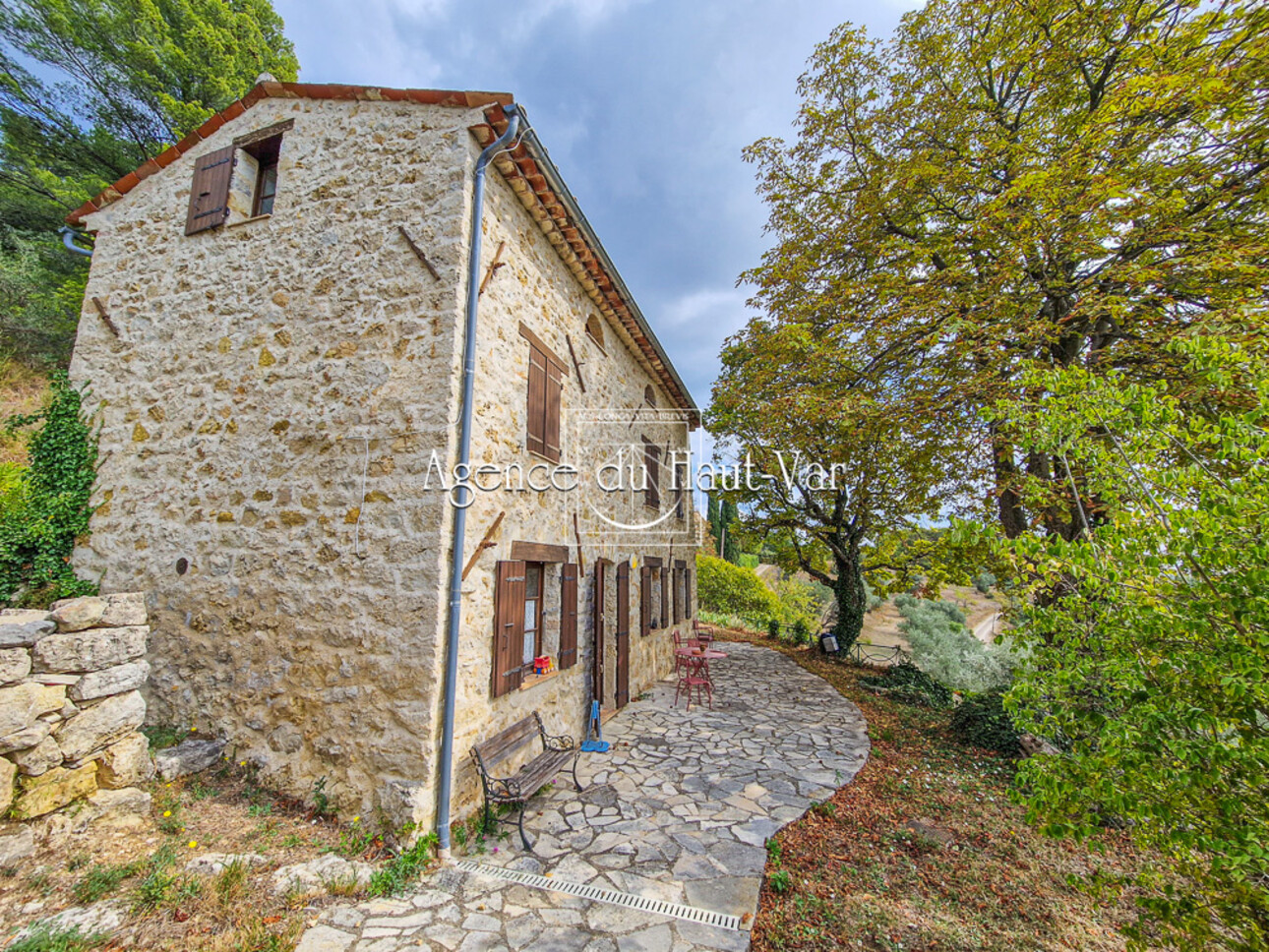 Photos 24 - Prestige - Propriété 7ha, maison de gardien, maison d'amis. Vue excepti