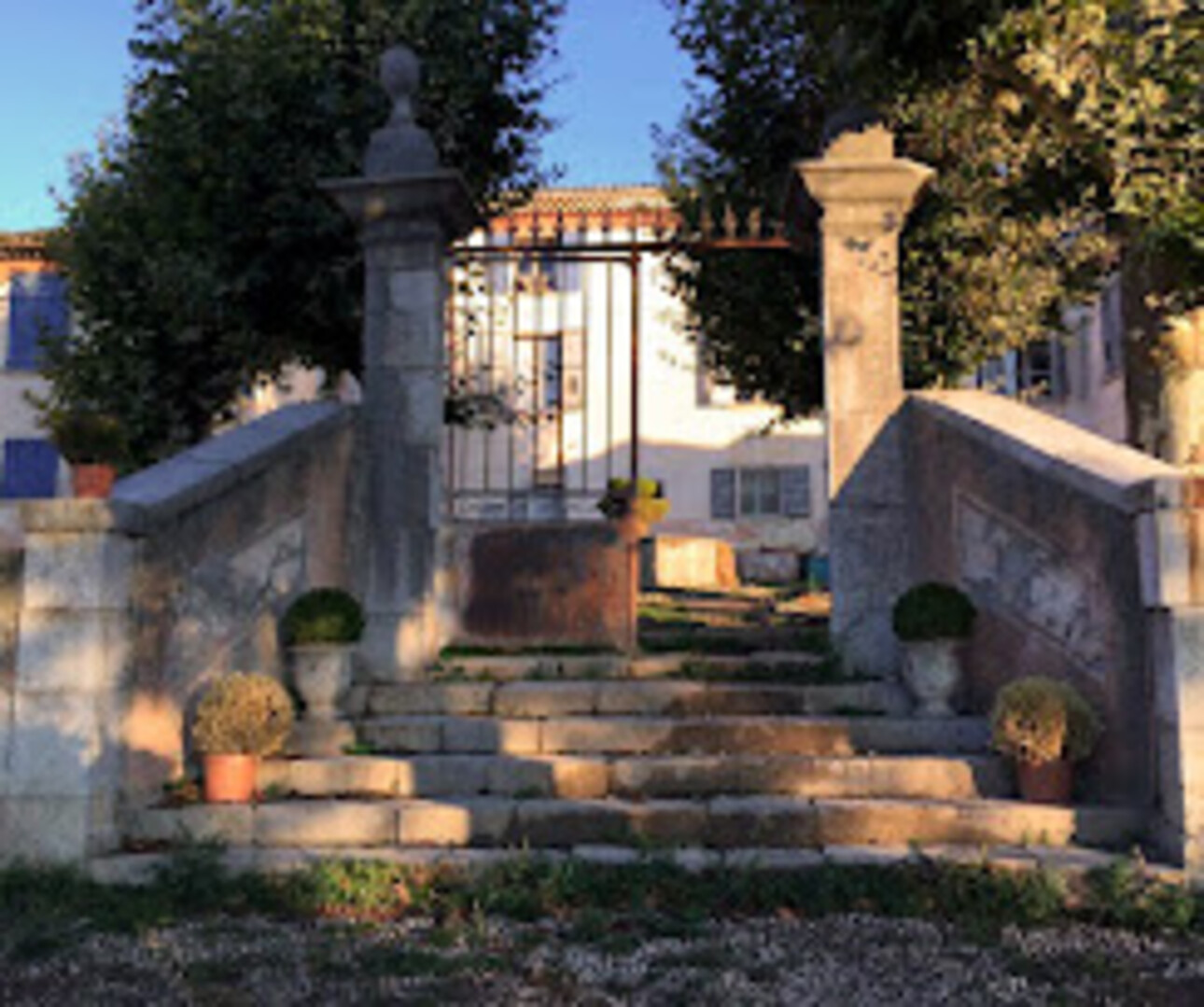 Photos 28 - Prestigious - CHATEAU DU XVII ème siècle avec un panorama exceptionnel sur