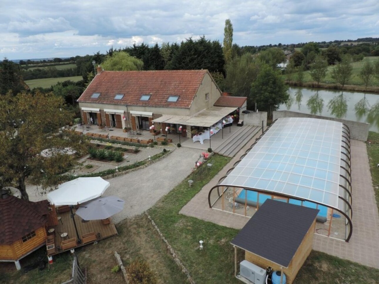 Photos 2 - Touristique - Propriete à vendre  SAINT HILAIRE ( allier)  comprenant une maison et un gite sur un parc de 23433 m2