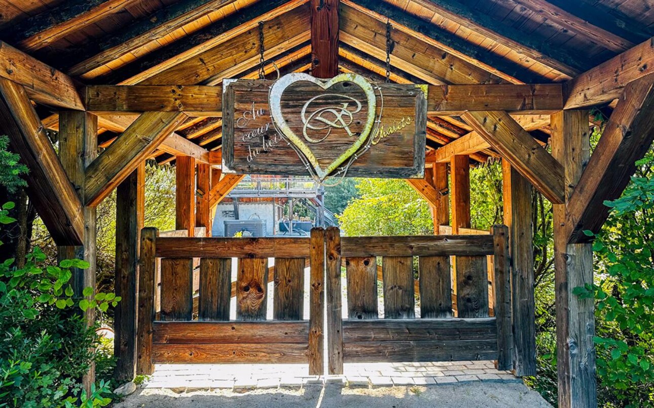 Photos 4 - Prestige - Charmant Chalet avec Piscine chauffée et Jacuzzi en Savoie