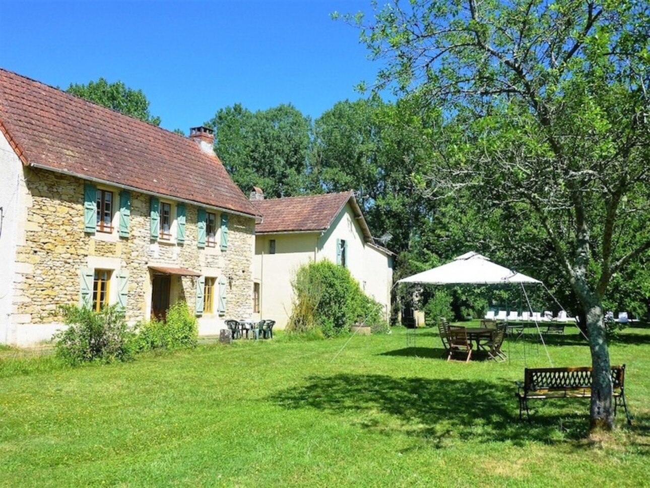 Photos 1 - Touristique - Dpt Dordogne (24), Propriété de charme avec gites entouré par 6 hectares de terrain