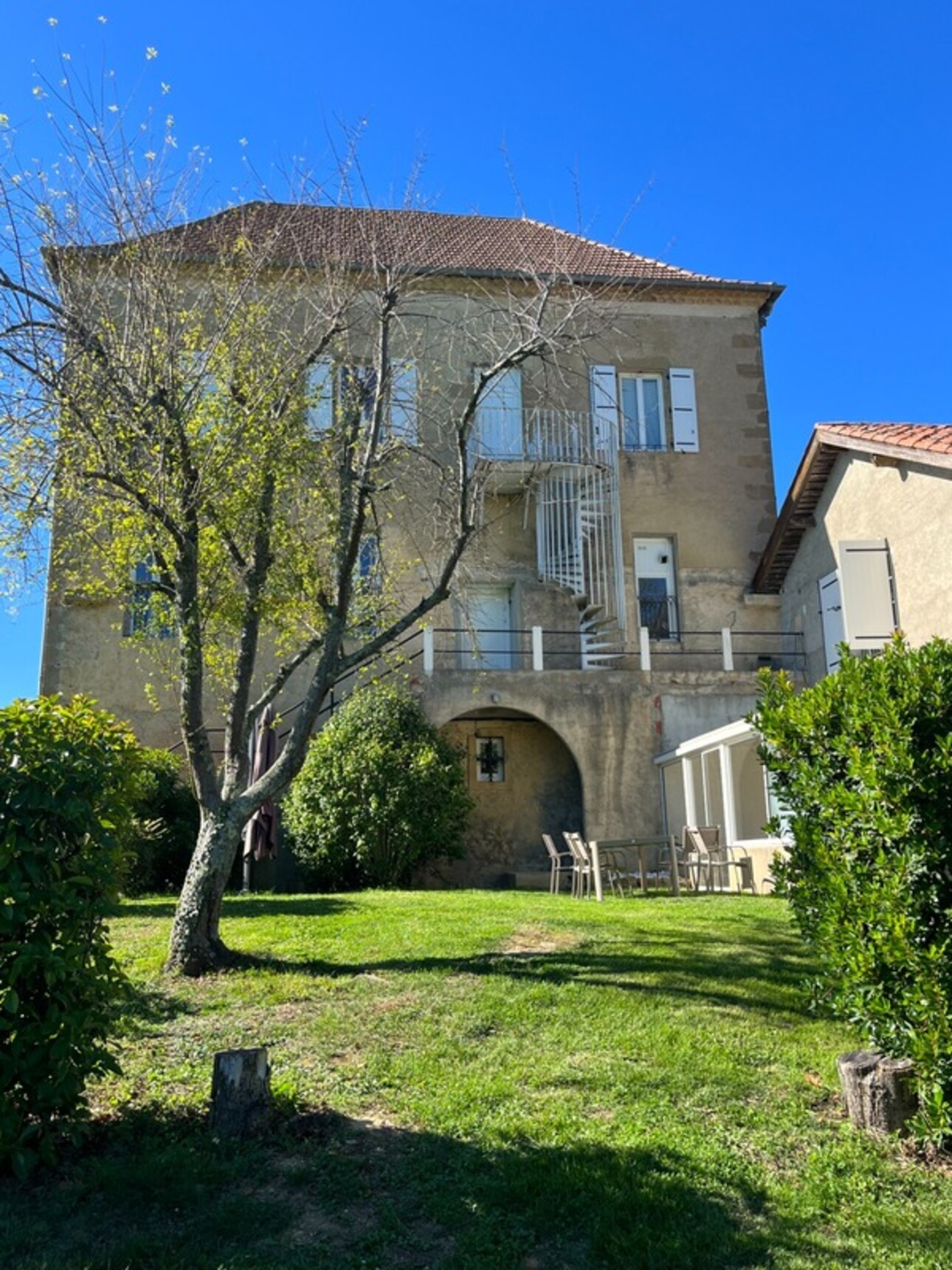 Photos 47 - Prestige - Dpt Gers (32), à vendre MARCIAC proche , CHATEAU XIX dominant sur 8ha ideal EVENEMENTIEL, résidence séniors, communauté, habitat partagé