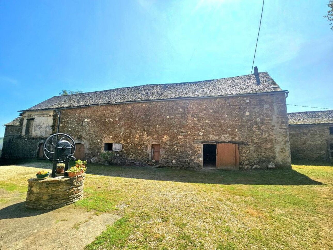 Photos 3 - Tourist - Farm with outbuildings