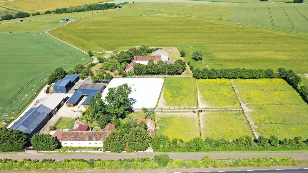 Photos 1 - Équestre - Propriété de Standing avec écurie sur 16 hectares