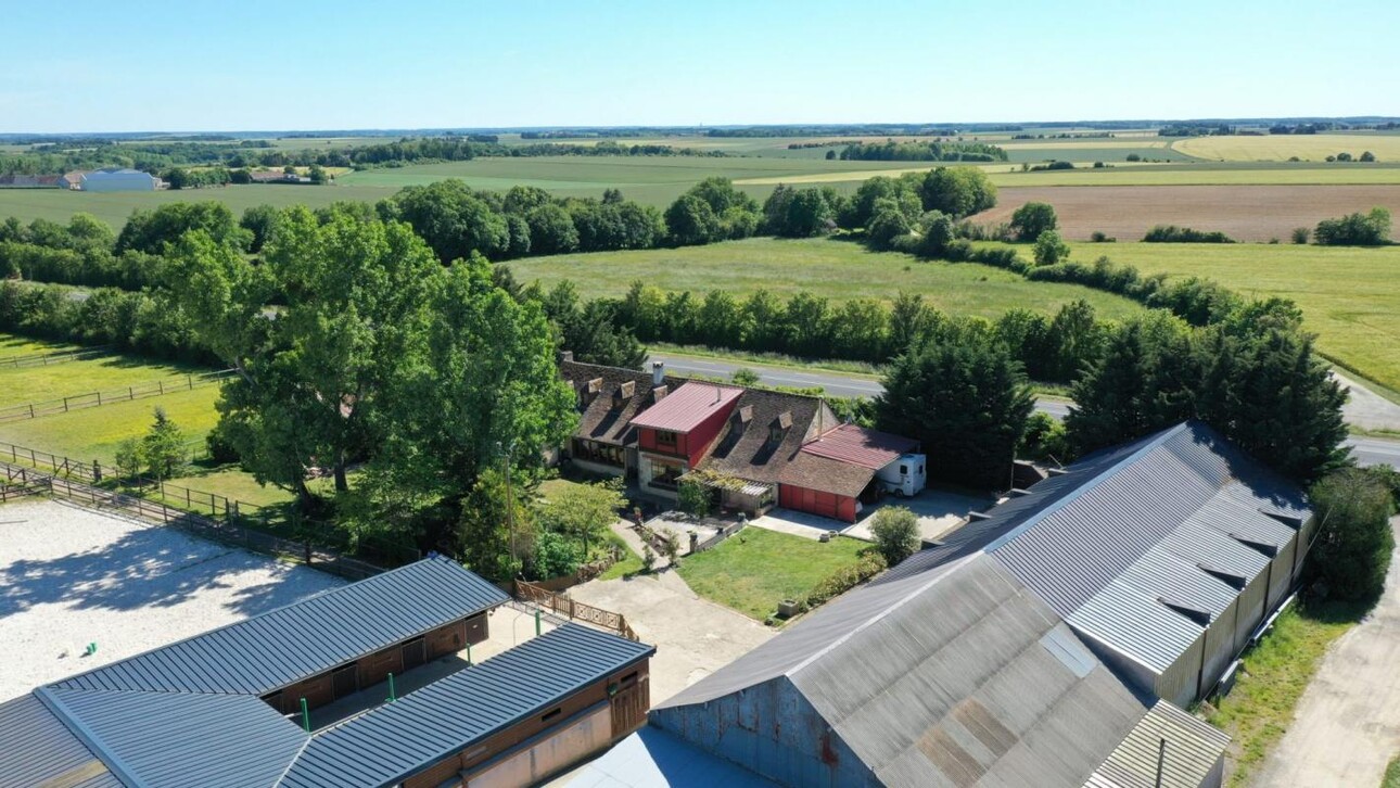 Photos 3 - Equestrian - Propriété de Standing avec écurie sur 16 hectares