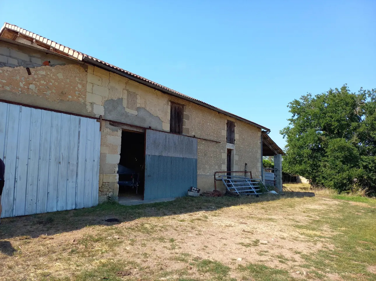 Photos 9 - Agricole - Maison/Propriété avec piscine et 4 ou 11 hectares