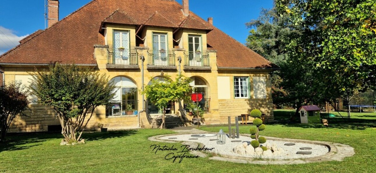 Photos 4 - Prestige - Maison de maître au bord de la Dordogne, 297 m2, 10 p, avec dépendances + piscine