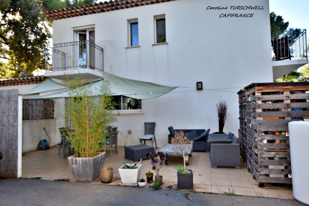 Photos 3 - Tourist - CARQUEIRANNE (83) - BELLE PROPRIETE DE 2 MAISONS DE 3 PIECES DONT 1 LOUEE - TERRASSES, BALCONS, JARDIN