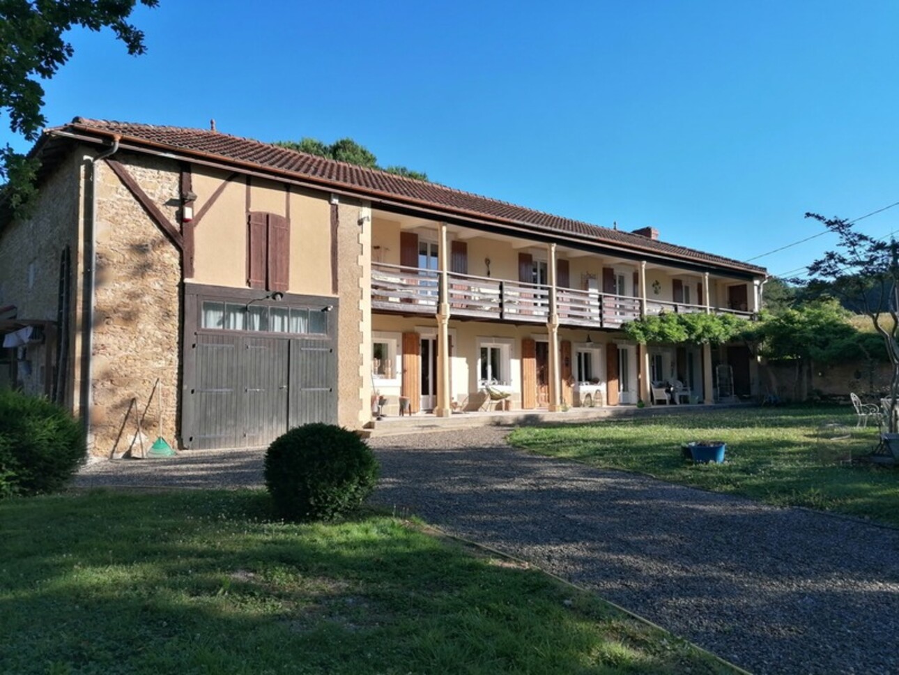 Photos 41 - Prestige - MARCIAC(32) proche, ELEGANTE PROPRIETE XIXs avec VUE, 1hectare, piscine,renovation de qualité pour famille ou /et chambres d hôtes