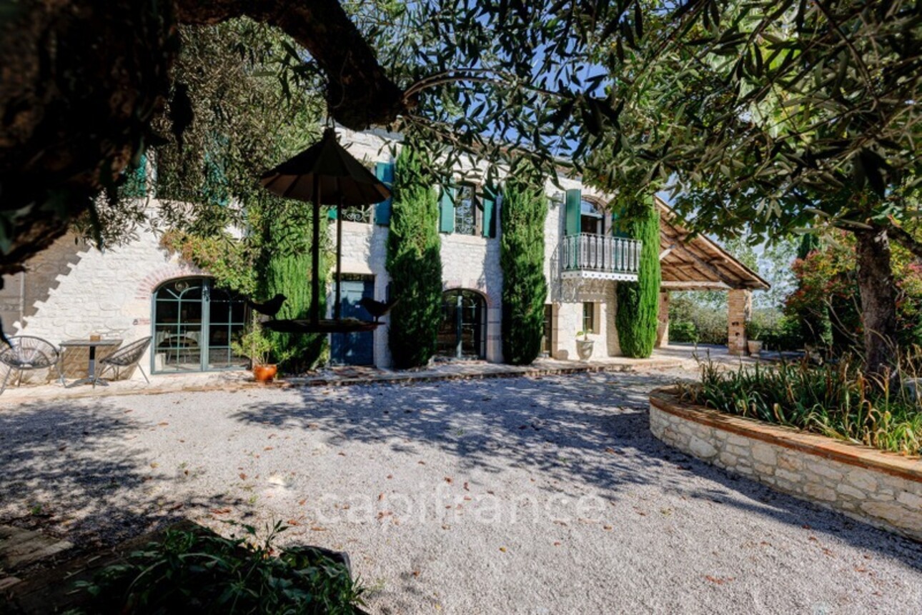 Photos 2 - Prestigious - Sumptious property for sale 10 rooms, 3,5 hectares and infinity pool near GAILLAC (81)