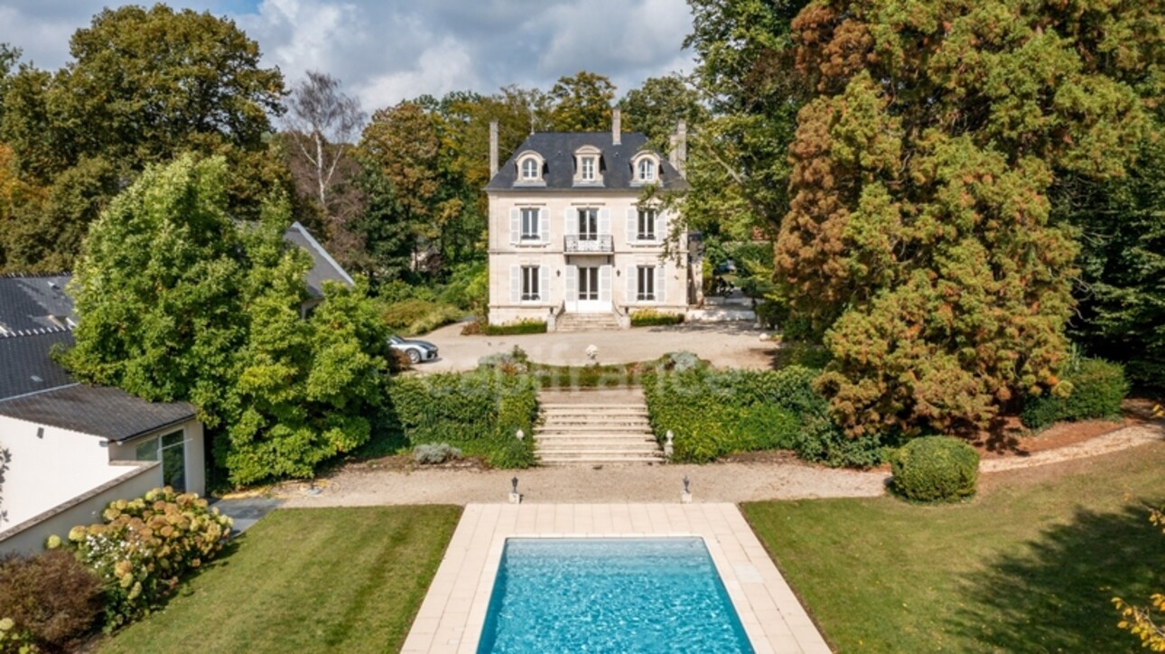 Photos 2 - Prestigious - Property for sale 12 rooms Compiègne (60) 1 hour from Paris center