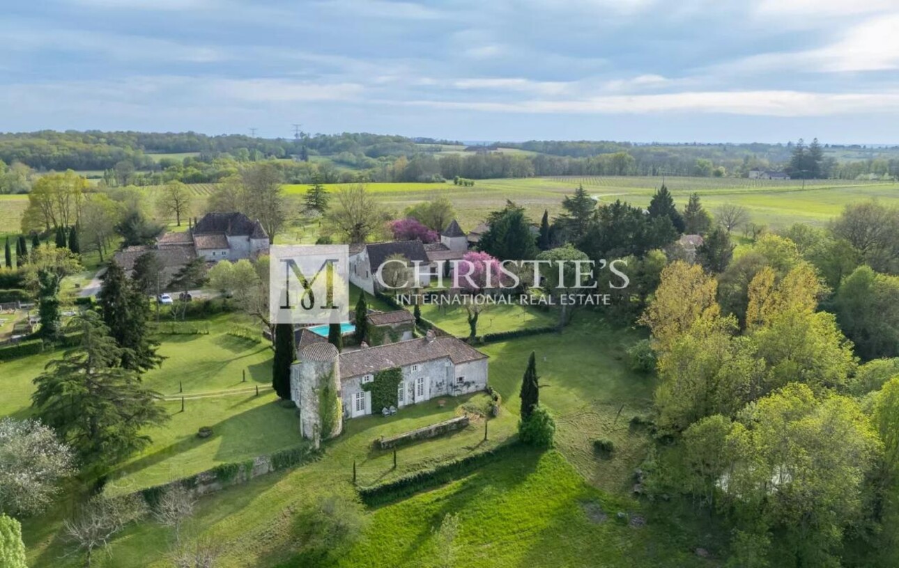 Photos 4 - Prestigious - Fabulous west Dordogne property with pool and views for sale