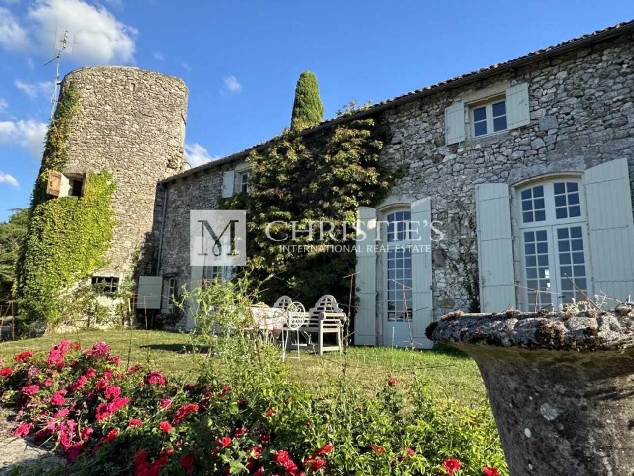 Photos 6 - Prestigious - Fabulous west Dordogne property with pool and views for sale