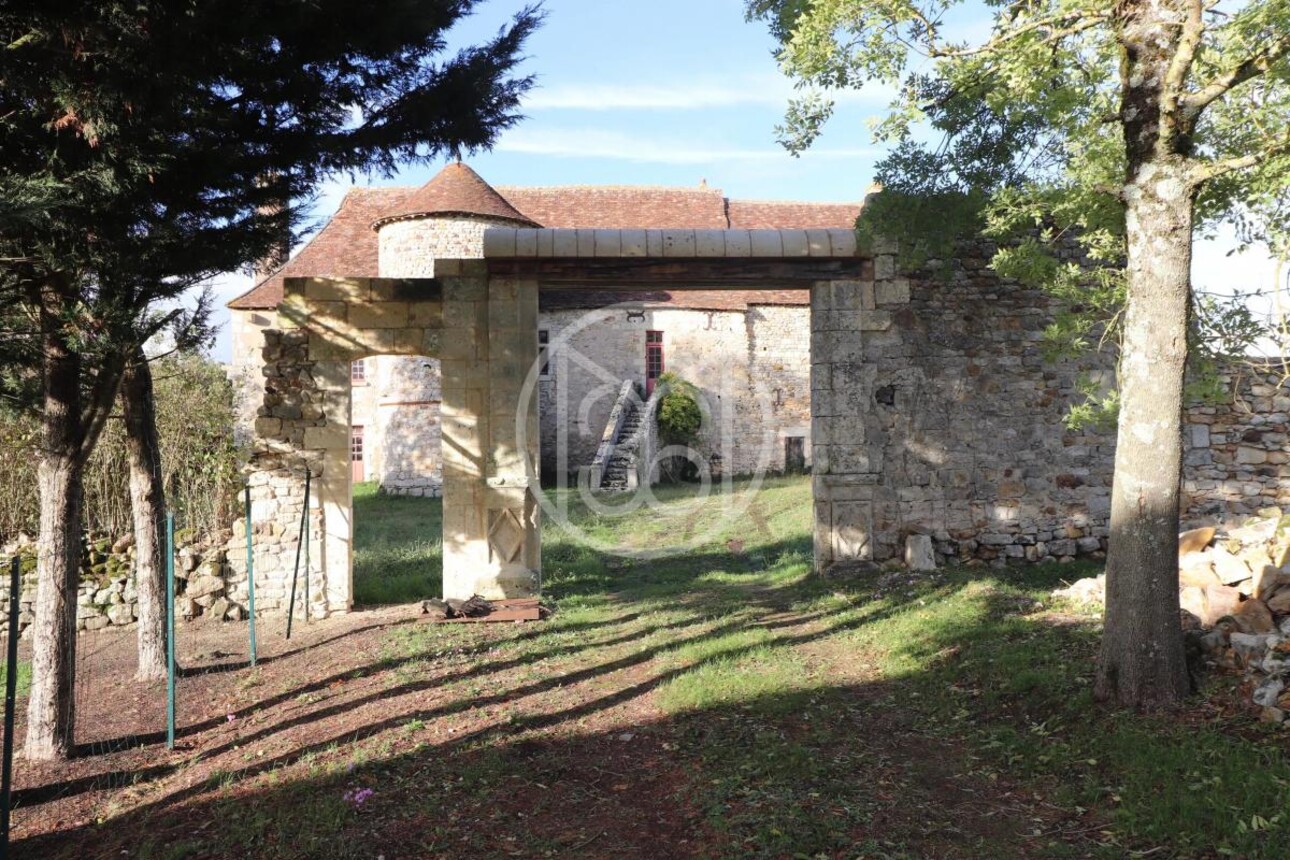 Photos 2 - Prestigious - MEDIEVAL CHATEAU TO RESTORE IN THE BRENNE REGION